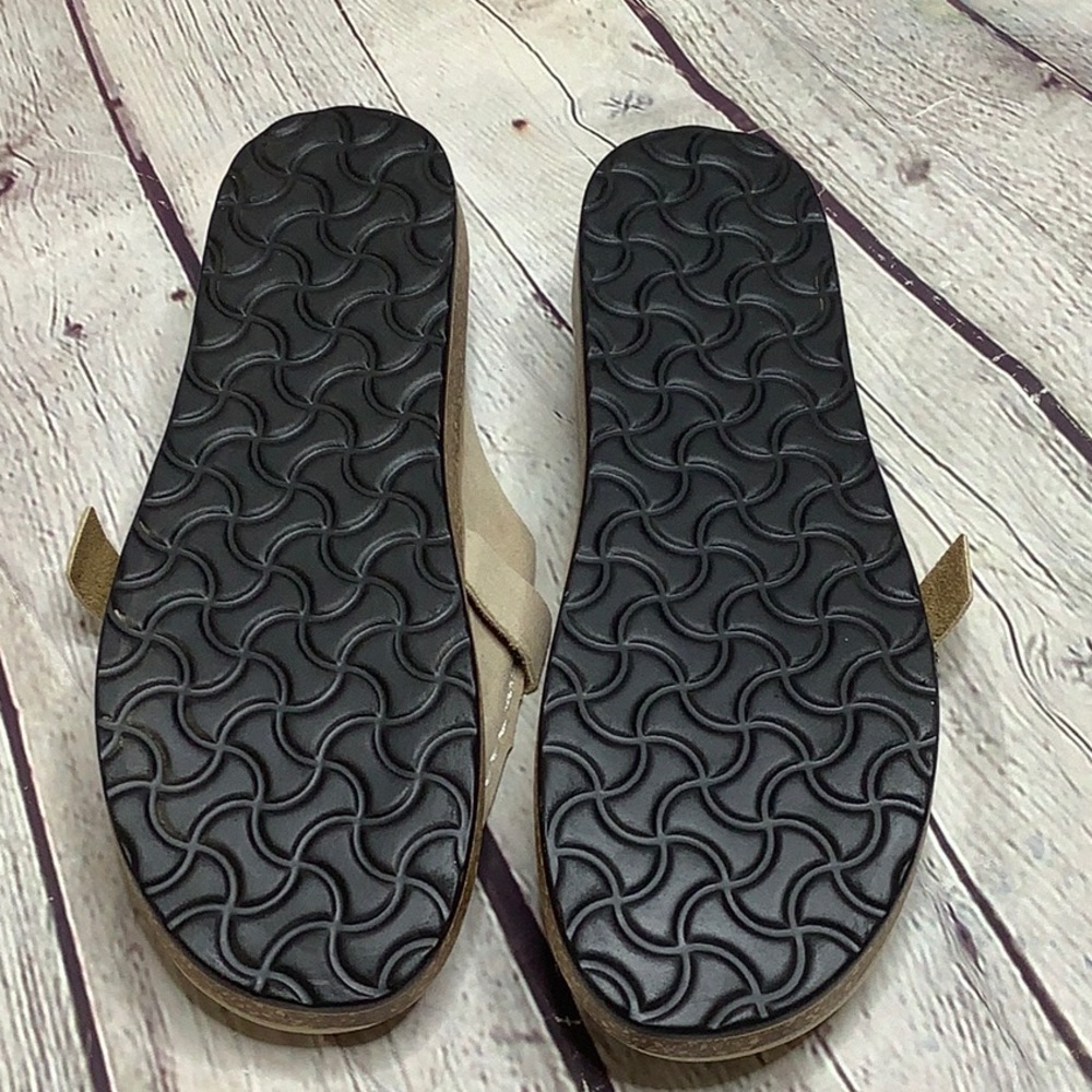 Khaki buckle mules - Picture 11 of 11